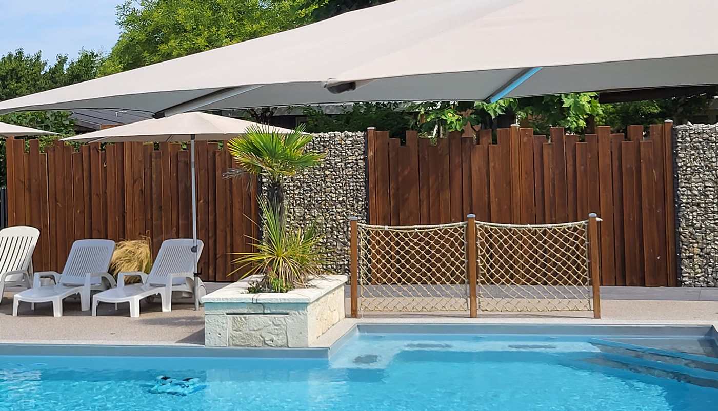 La rivière Fleurie vous propose un emplacement de camping familial entre Bergerac et Libourne
